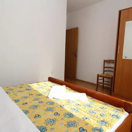 Apartment In Mit Eigenem Balkon - B59602
