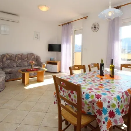 Appartamento In Mit Eigenem Balkon - B59602 *