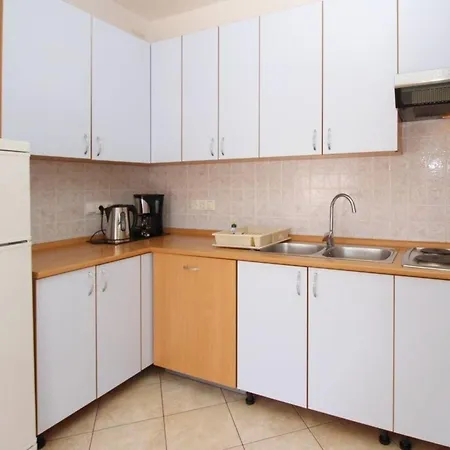 Apartment In Mit Eigenem Balkon - B59602 Baska (Krk)