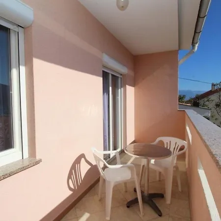 Apartment In Mit Eigenem Balkon - B59602 Baska (Krk)