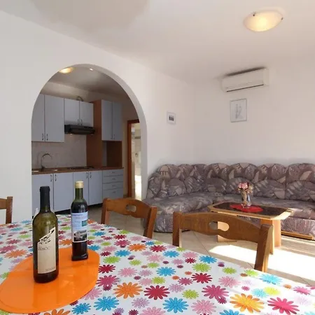 In Mit Eigenem Balkon - B59602